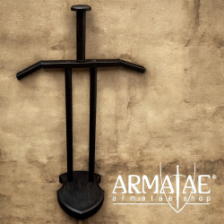 Massiver Rüstungsständer Holz auf https://armatae.shop