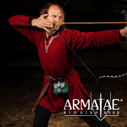 Renaissance Lederbeutel mit Gürtelschlaufe in Grün oder Rot auf https://armatae.shop