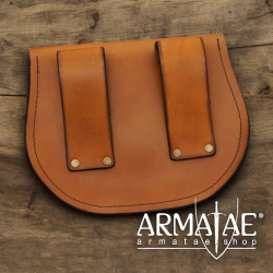 Leder Gürteltasche mit keltischer Punzierung auf https://armatae.shop