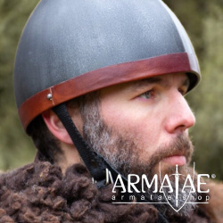 Cervelliere Helm 12. - 13. Jh. geschwärzt auf https://armatae.shop - Bild 1