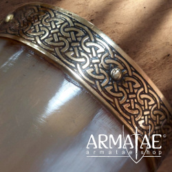 Trinkhorn mit Messingbeschlägen auf https://armatae.shop - Bild 4