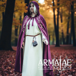 Mittelalterumhang Lyra – Majestätischer Umhang mit Stickereien auf https://armatae.shop - Bild 13