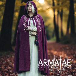 Mittelalterumhang Lyra – Majestätischer Umhang mit Stickereien auf https://armatae.shop - Bild 17