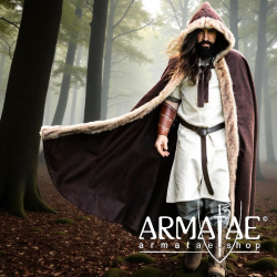 Wikinger Umhang Braun mit Kapuze und Kunstpelz Besatz von Leonardo Carbone auf https://armatae.shop