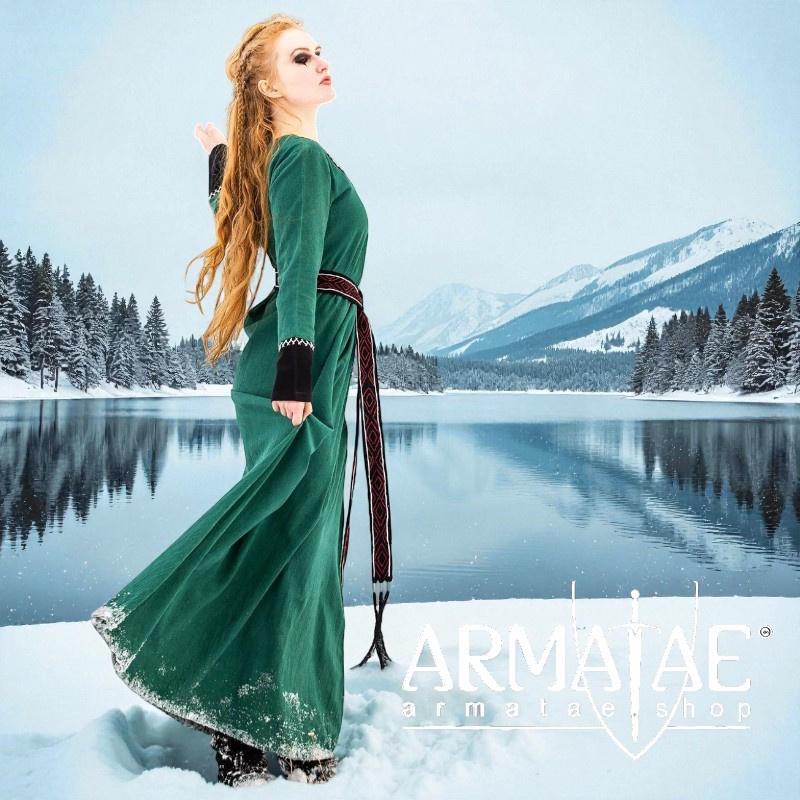 Wikingerkleid „Freya“ Grün von Leonardo Carbone auf https://armatae.shop - Bild 1