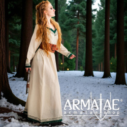 Wikinger Kleid „Lagertha“ – Natur/Grün von Leonardo Carbone auf https://armatae.shop - Bild 4