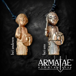 Walküre aus Bronze mit Lederband von https://armatae.shop