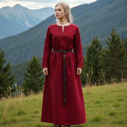 Wikinger Kleid Helga rot auf https://armatae.shop - Bild 6