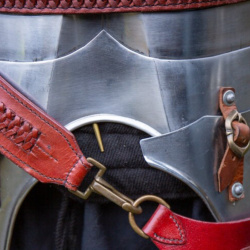 Stangenholster aus Leder für Flaggen, Standarten etc. in 4 verschiedenen Farben auf https://armatae.shop - Bild 6