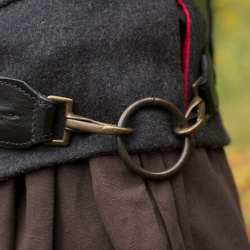 Geflochtener Schwertgürtel aus Vollnarbenleder Schwarz auf https://armatae.shop - Bild 3