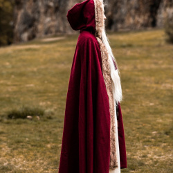 Wikinger Umhang „Fjell“ Rot – Wollumhang mit Kunstfell & Kapuze - Bild 7