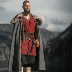 Wikinger Umhang Grau „Janne“ – Wollumhang mit Kunstfellkragen - Bild 4