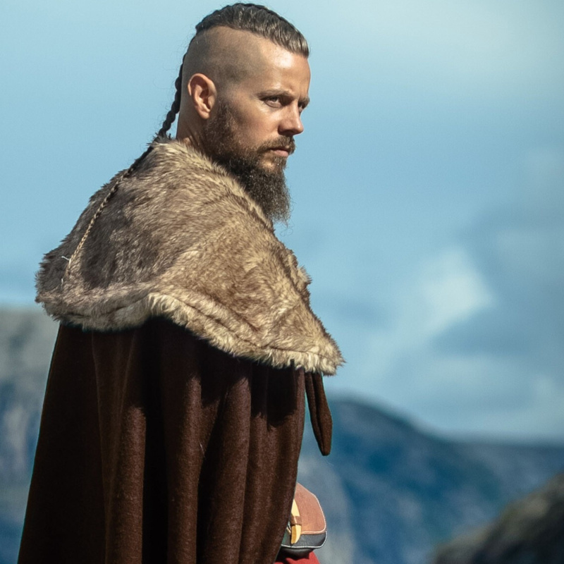 Wollumhang Umhang "Janne" Dunkelbraun mit Fellbesatz - Bild 1