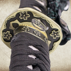 Katana S0328 – Funktionelles Samurai Schwert mit Stahlklinge & schwarzer Holzscheide - Bild 4