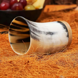 Viking Horn Shot Glass aus echtem Ochsenhorn – 100 ml Wikinger Schnapsglas - Bild 2