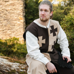 Gefütterter Mittelalter Wappenrock mit Tatzenkreuzen – braun / beige - Bild 8