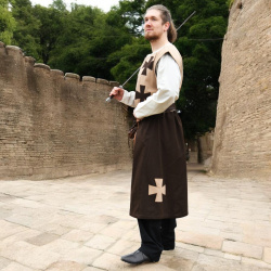 Gefütterter Mittelalter Wappenrock mit Tatzenkreuzen – braun / beige - Bild 10