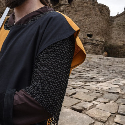 Mittelalter Waffenrock „Eckhart“ Mi-Parti – gelb / schwarz - Bild 3