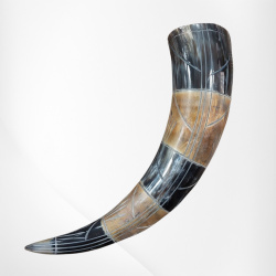 Wikinger Trinkhorn aus Ochsenhorn – 400–500 ml, graviertes Design - Bild 1