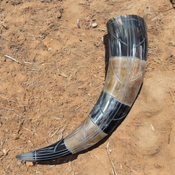 Wikinger Trinkhorn aus Ochsenhorn – 400–500 ml, graviertes Design - Bild 6