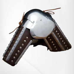Spätmittelalterliche Armschienen aus Leder mit Stahlschienen – Splintarmrüstung - Bild 4
