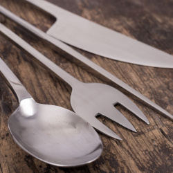 Mittelalterliches Essbesteck – 4-teilig aus Edelstahl, handgeschmiedet - Bild 2