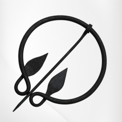 Mittelalterliche Fibel mit blattförmigen Enden – handgeschmiedete Eisenfibel - Bild 4