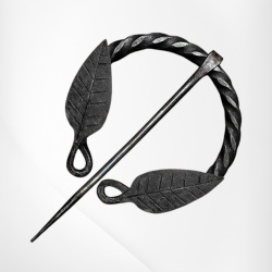 Mittelalterliche Fibel mit Blattmotiv – handgeschmiedete Eisenfibel im Wikingerstil - Bild 1