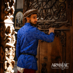 Cotehardie Rodrigo – spätmittelalterliche Jacke aus Brokat blau auf https://armatae.shop - Bild 4