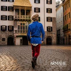 Cotehardie Rodrigo – spätmittelalterliche Jacke aus Brokat blau auf https://armatae.shop - Bild 5