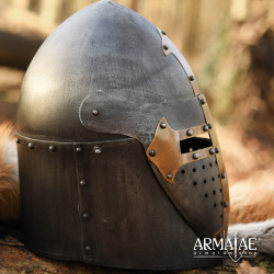 Topfhelm mit klappbarem Visier – 1,6 mm Stahl, Antikfinish - Bild 2