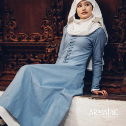 Cotehardie Marian – Mittelalterkleid in Blau aus 100 % Baumwolle 1