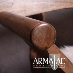 Historischer Scherenstuhl / Replik aus Hartholz auf https://armatae.shop