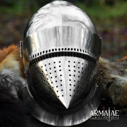 Hundsgugel um 1400 – schaukampftauglicher Ritterhelm aus 2 mm Stahl 2