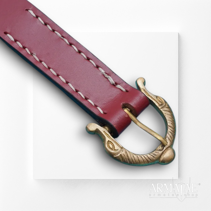 Wikinger Langgürtel aus Leder – Rot mit Schlangenkopf-Messingschnalle – 140, 160 oder 180 cm 1